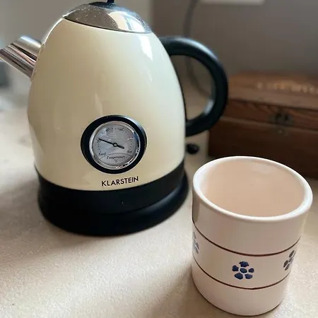 Lamia Mari'- Aia Piccola Feriehus