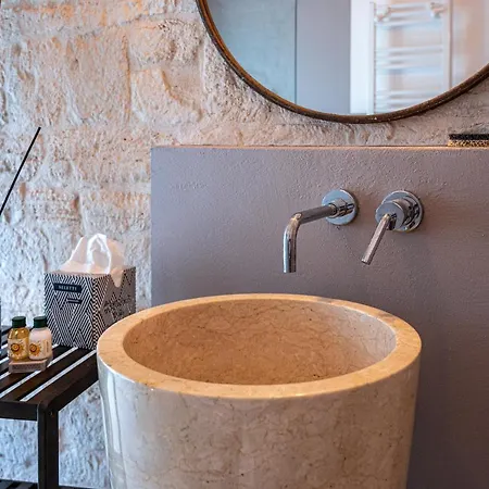 Lamia Mari'- Aia Piccola Alberobello