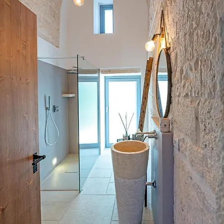 Lamia Mari'- Aia Piccola * Alberobello