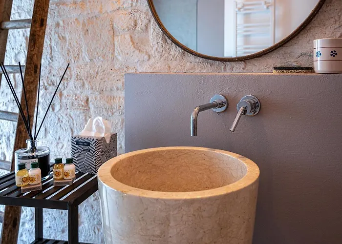 Lamia Mari'- Aia Piccola 阿尔贝罗贝洛