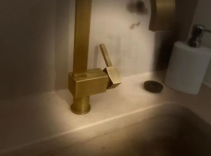 Lamia Mari'- Aia Piccola * 阿尔贝罗贝洛